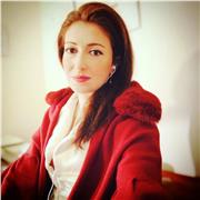 Laureata in Giurisprudenza con pratica legale svolta offre lezioni di diritto per liceo e università